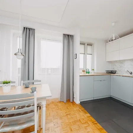 Shortstaypoland Aleje Jerozolimskie 公寓